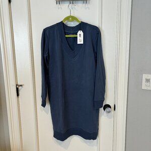 NWT Universal Standard V-neck Sweatshirt Dress (6-8)
